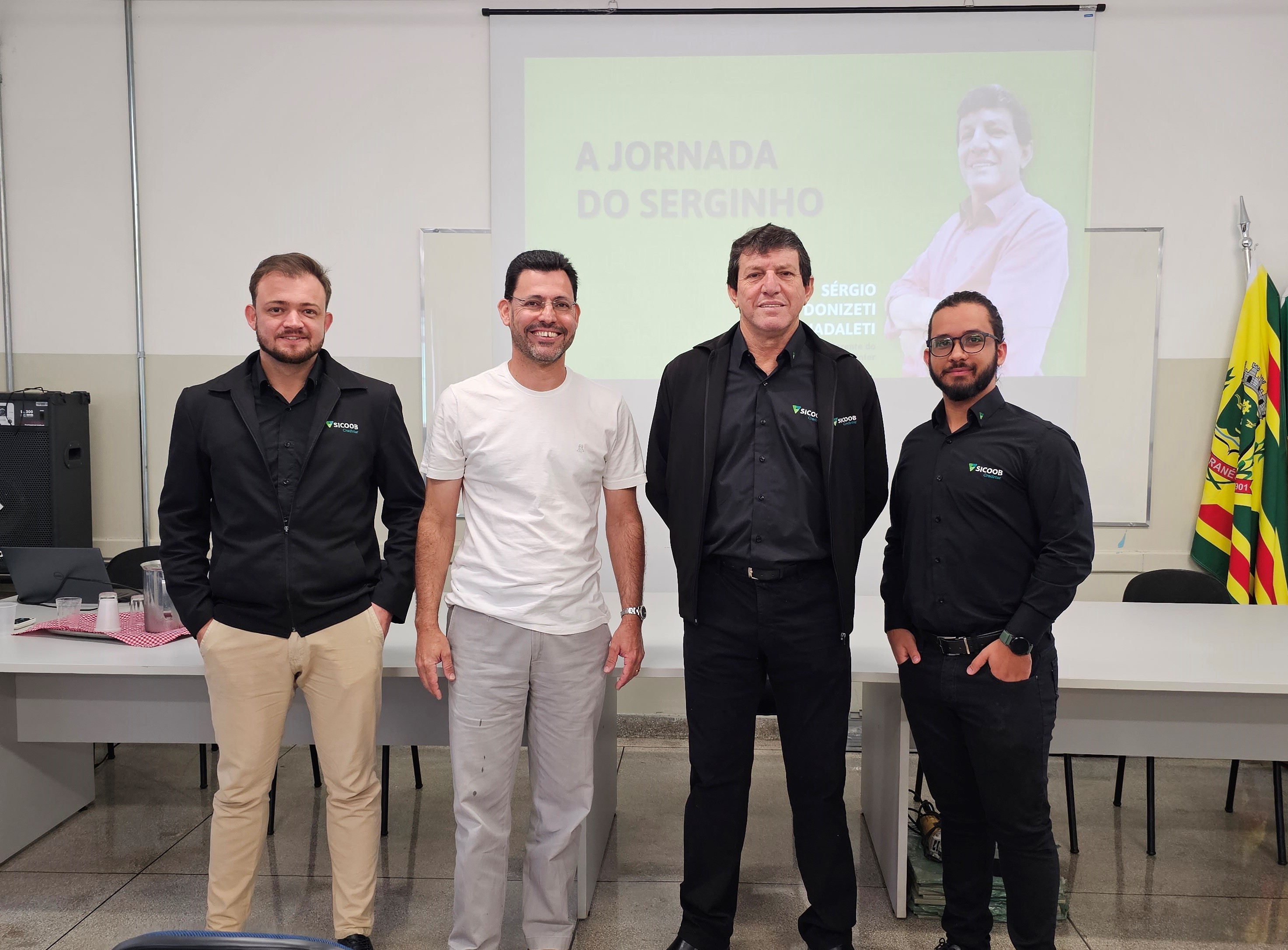 pessoas que participaram do da palestra sobre o mercado de trabalho