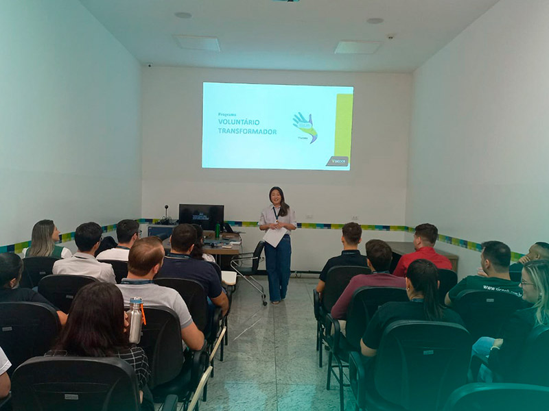 Equipe em encontro na Sede